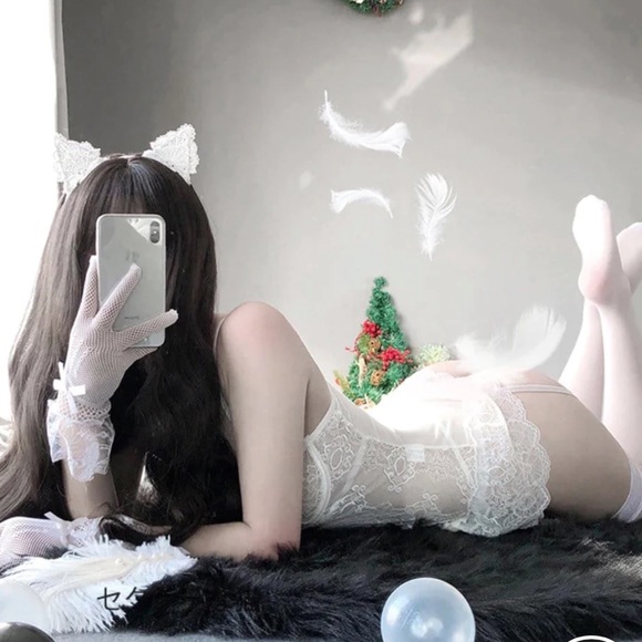 NWT Charisma Lace Hot Lingerie size small - Picture 2 of 3